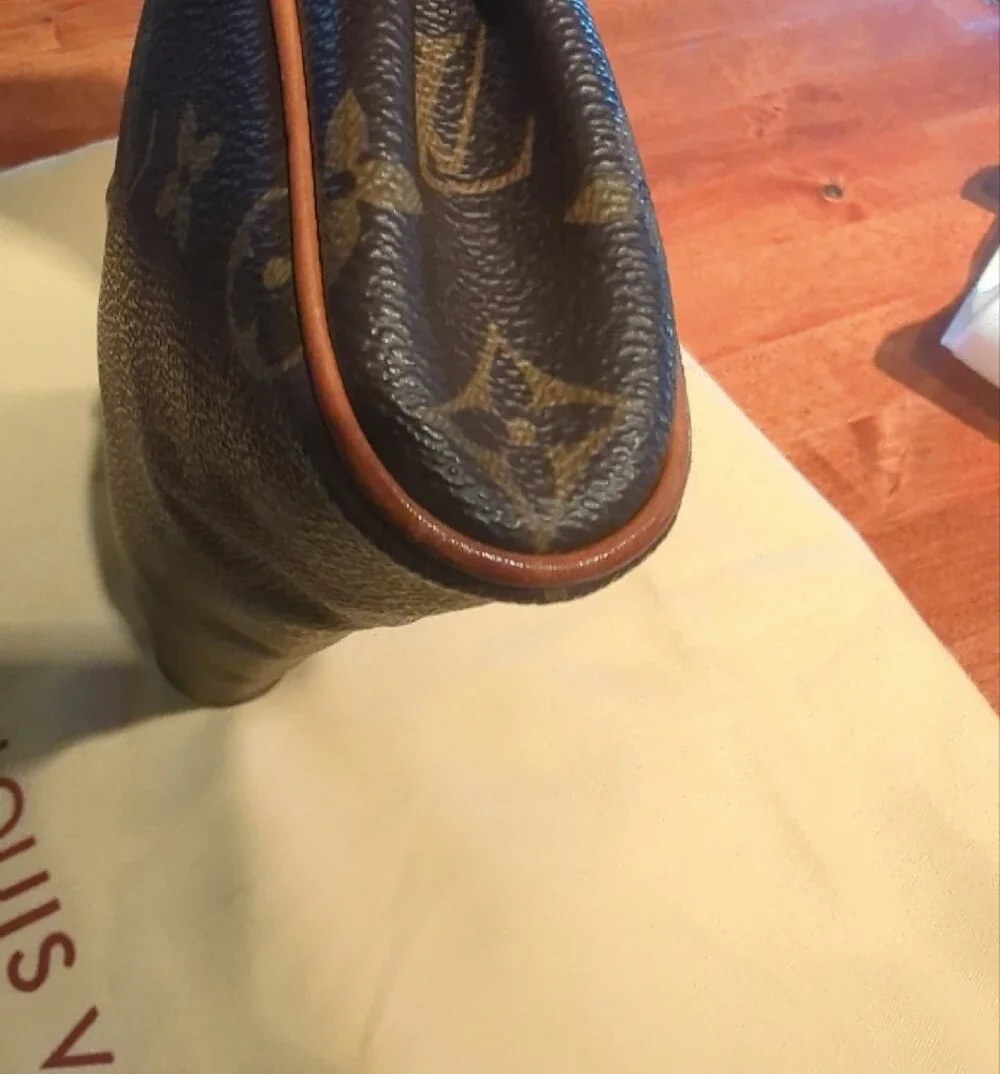 Authentic Louis Vuitton Monogram Eva Clutch Canvas Brown & Tan Chain Crossbody